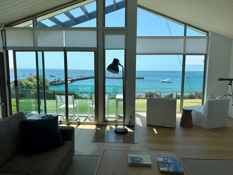 WATERS EDGE ABSOLUTE BEACHFRONT